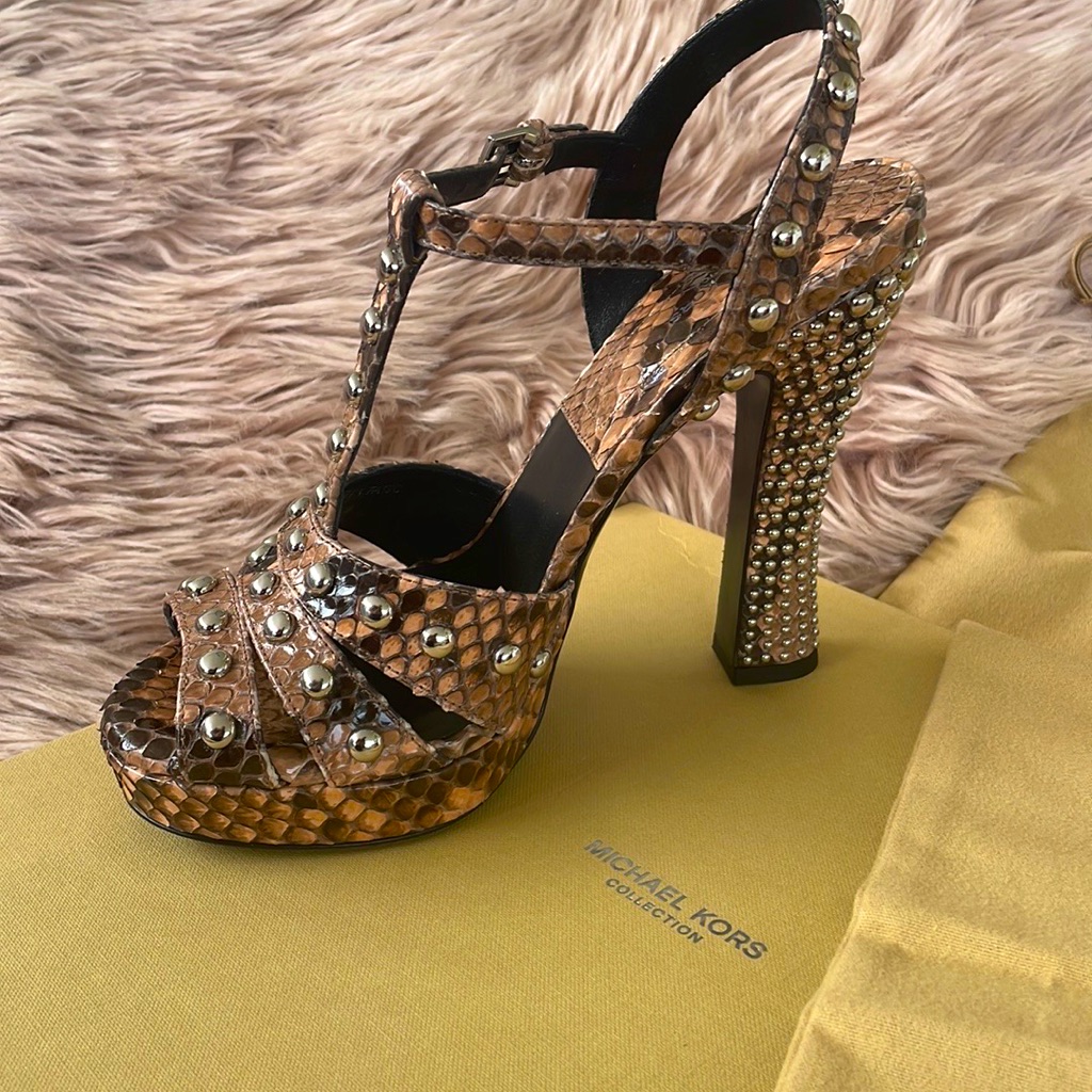 Studded Python Platforms
